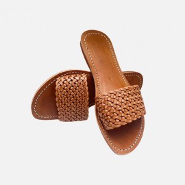 Women's flat leather sandal