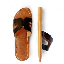 Women's flat leather sandal