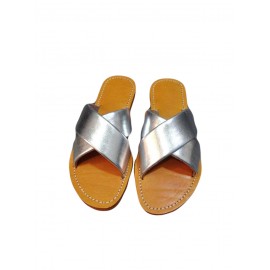 Women's crossover sandal