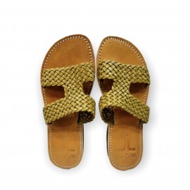 Flat sandal for women 100%...