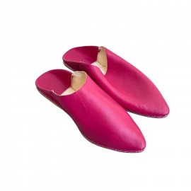 Slippers for artisan women