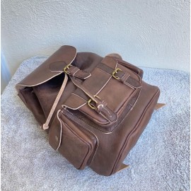 Brauner Echtleder-Rucksack...