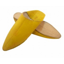 Papuc ascuțit din piele