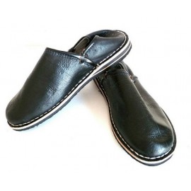 Berber slippers in black...