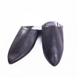 Babouche Noir pointue en...